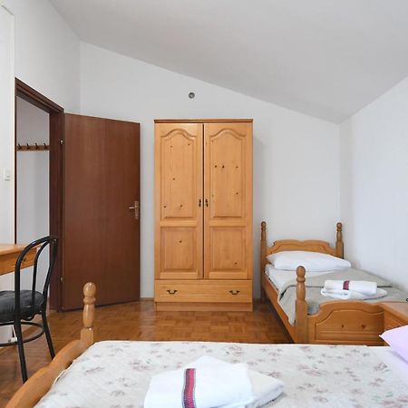 Apartmani Erna Pašman المظهر الخارجي الصورة