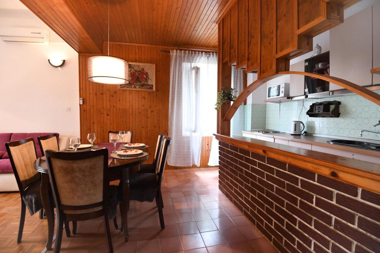 Apartmani Erna Pašman المظهر الخارجي الصورة