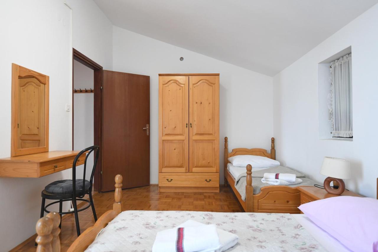 Apartmani Erna Pašman المظهر الخارجي الصورة