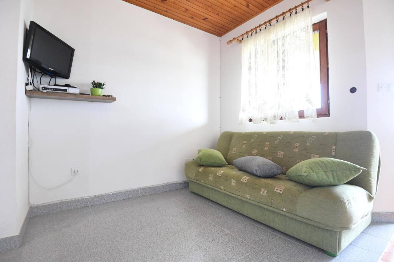Apartmani Erna Pašman المظهر الخارجي الصورة