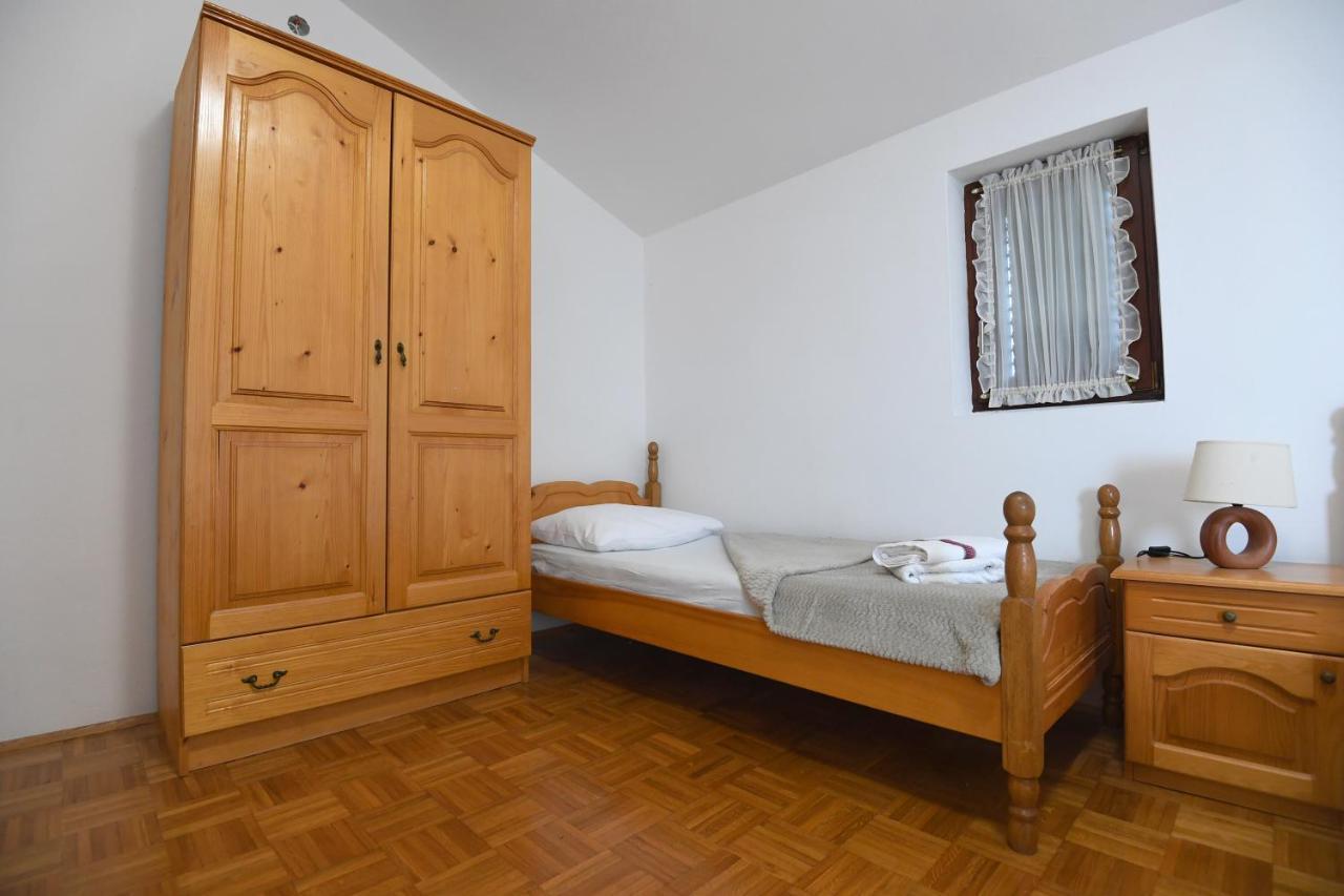 Apartmani Erna Pašman المظهر الخارجي الصورة