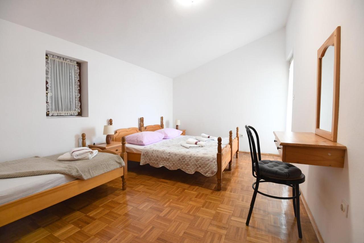 Apartmani Erna Pašman المظهر الخارجي الصورة