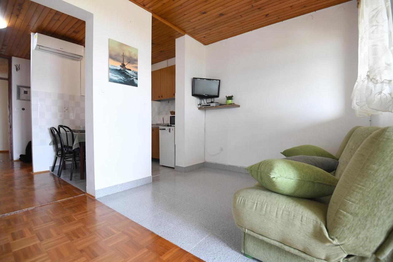 Apartmani Erna Pašman المظهر الخارجي الصورة