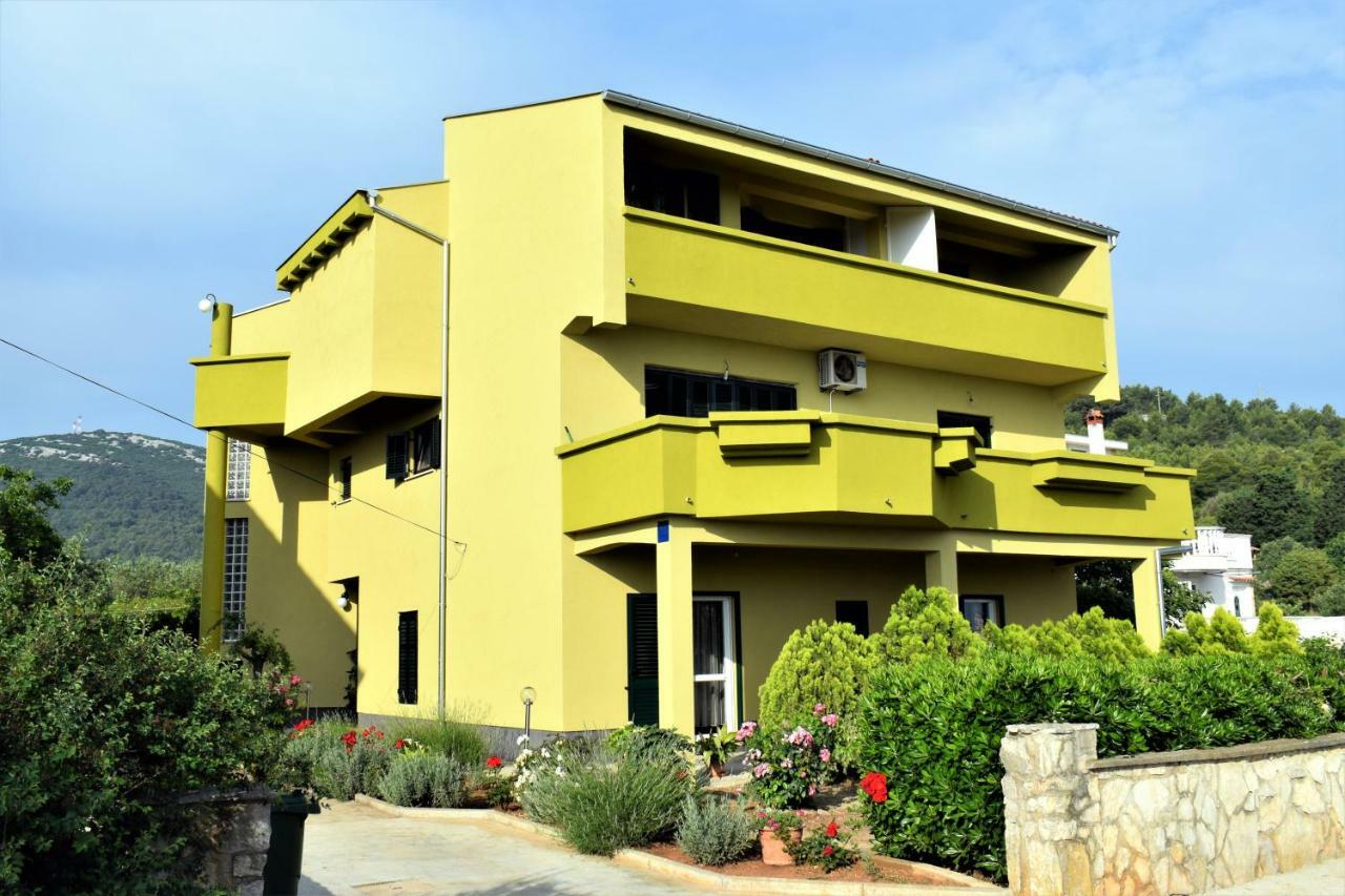 Apartmani Erna Pašman المظهر الخارجي الصورة